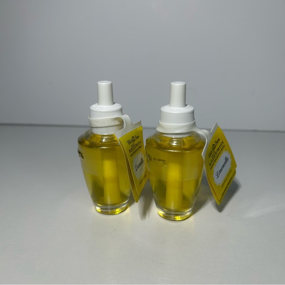 Bath & Body Works Limoncello Wallflowers Fragrance Refill Bulbs Set of 2 - Picture 5 of 5